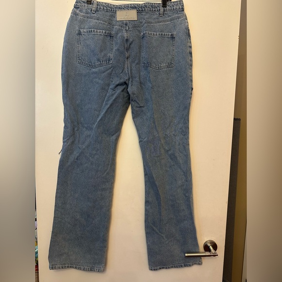 Maniere de Voir Abstract Face Embroidered Blue Jeans, L/12 - Picture 2 of 2